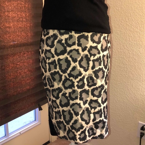 Diane Von Furstenberg Skirt - Picture 2 of 8